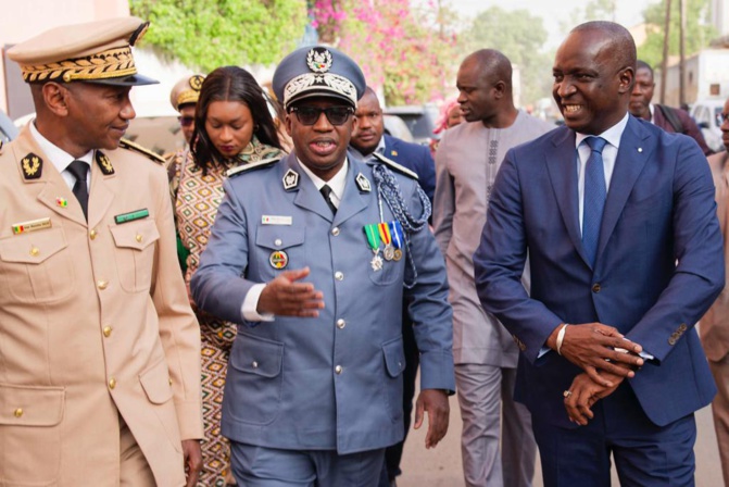 Recettes douanières 2023: Mouhamadou Moustapha Ba, Ministre des Finances et du Budget annonce 1426,6 milliards de FCfa liquidés Recettes douanières 2023: Mouhamadou Moustapha Ba, Ministre des Finances et du Budget annonce 1426,6 milliards de FCfa liquidés