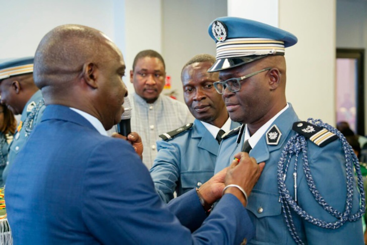 Photos/ Journรฉe internationale de la Douane ๐๐๐๐: ๐รฉcorations ร la mรฉdaille dโhonneur des Douaniers Photos/ Journรฉe internationale de la Douane ๐๐๐๐: ๐รฉcorations ร la mรฉdaille dโhonneur des Douaniers