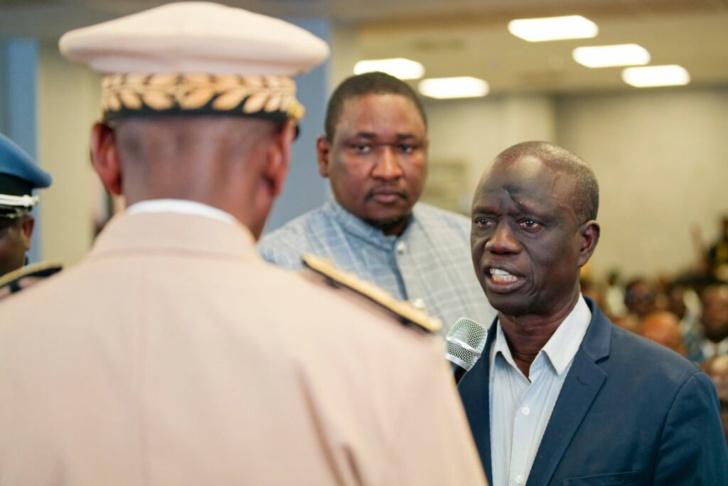 Photos/ Journรฉe internationale de la Douane ๐๐๐๐: ๐รฉcorations ร la mรฉdaille dโhonneur des Douaniers Photos/ Journรฉe internationale de la Douane ๐๐๐๐: ๐รฉcorations ร la mรฉdaille dโhonneur des Douaniers