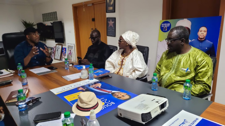 Photos : PASTEF chez Bougane pour achever Macky Sall... Photos : PASTEF chez Bougane pour achever Macky Sall...