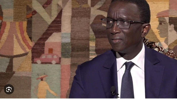 Décret abrogeant la convocation du corps électoral et contresigné par Amadou Ba
