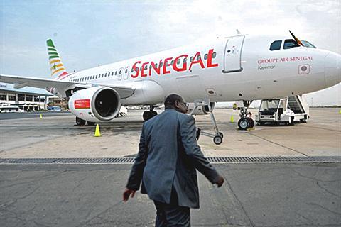 Vidéo : Grogne des passagers de Sénégal Airlines à l'aéroport de Dakar