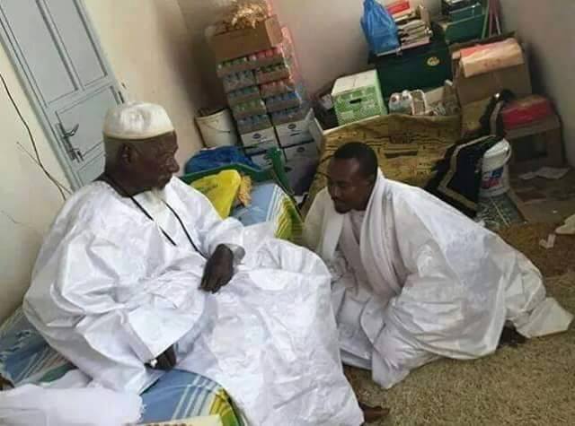 Serigne Bass Abdou Khadre sous Serigne Sidy Makhtar Mbacké : une image symbole du Mouridisme