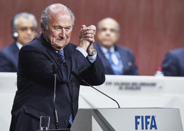 Fifa: un tsunami planétaire et Blatter toujours debout
