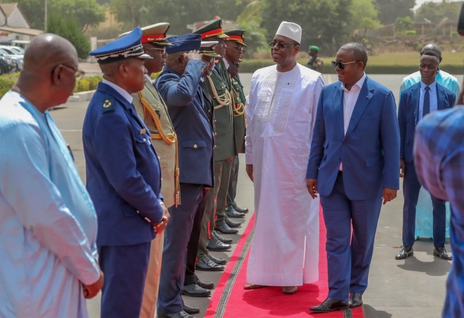 Sommet extraordinaire de la CEDEAO : Le président Macky Sall arrivé hier à Abuja en début de soirée Sommet extraordinaire de la CEDEAO : Le président Macky Sall arrivé hier à Abuja en début de soirée