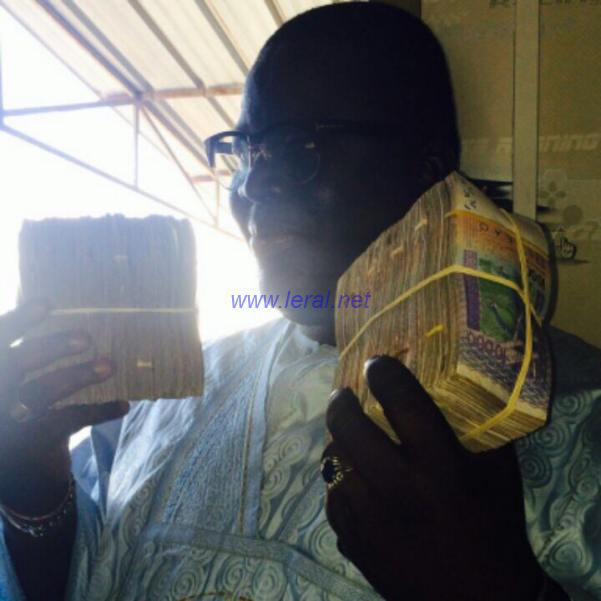 Mbaye Sène, grand distributeur automatique, fait un témoignage poignant sur Thione Seck : « Il m'a dit ... »
