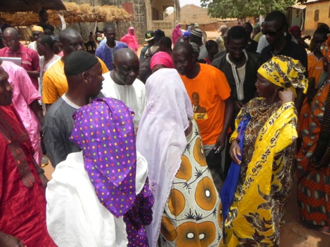 Les premières images de la tournée de proximité de Idrissa Seck en Casamance 