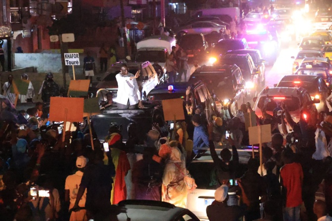 2ème jour de Campagne présidentielle : Guédiawaye déroule le tapis rouge au candidat Amadou Ba ! 2ème jour de Campagne présidentielle : Guédiawaye déroule le tapis rouge au candidat Amadou Ba !