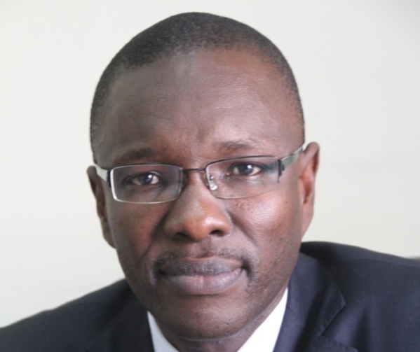 Tong-tong des terres de Ouakam-Aéroport :  Codé Mbengue, Abou Abel Thiam , Viviane Bampassy et une cousine de Macky Sall servis
