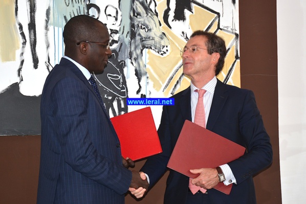 Promotion de la destination Sénégal : Diouf Sarr et le Pdg de Corsair signent une charte d’engagement pour la baisse des tarifs (images)