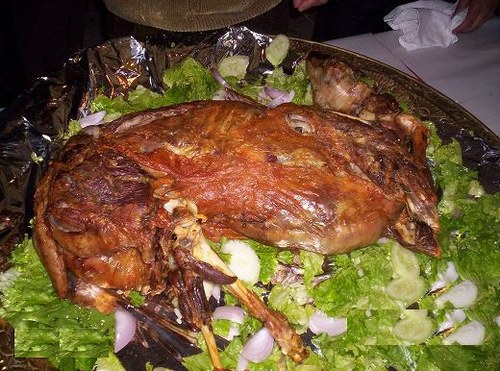 Profitant d’une visite à Thione Seck : Les artistes offrent des repas aux détenus de Reubeuss