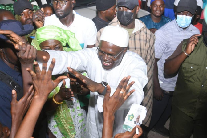 Diourbel : Khalifa Sall réitère son engagement à réconcilier la Nation et à renforcer l'État, par des réformes institutionnelles" Diourbel : Khalifa Sall réitère son engagement à réconcilier la Nation et à renforcer l'État, par des réformes institutionnelles"