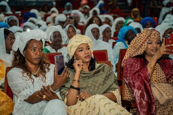 Présidentielle : Mamita Bâ, la deuxième dame d'Amadou Bâ, bat campagne pour son mari et fait carton plein à Sorano (Photos)