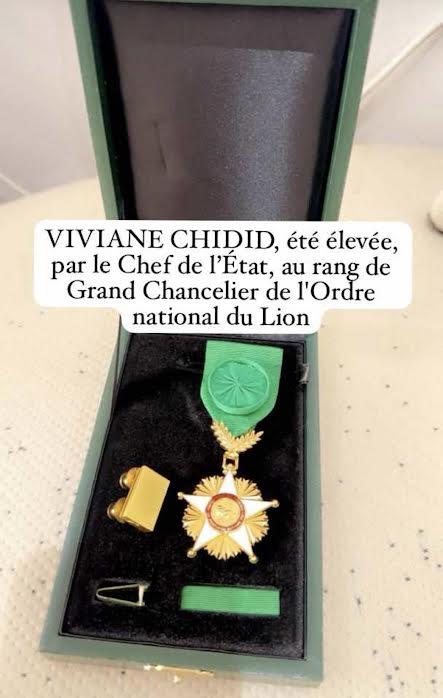 Youssou Ndour, Viviane, Mbaye Dieye Faye, élevés au grade d'Officier de l'Ordre national du Lion