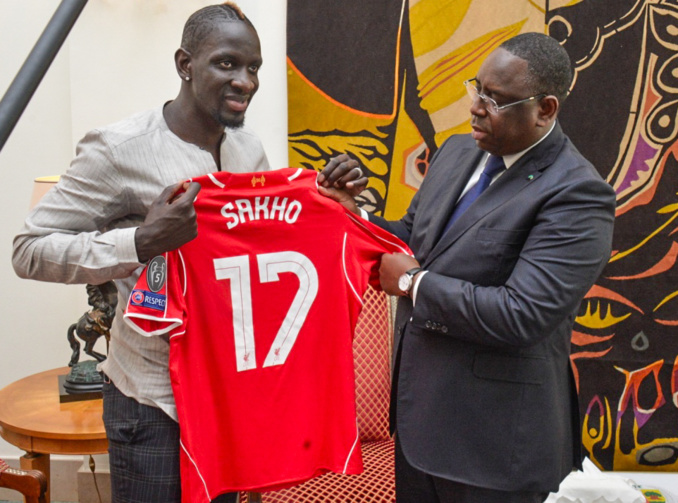Macky Sall séduit par l'ambitieux projet du footballeur Mamadou Sakho