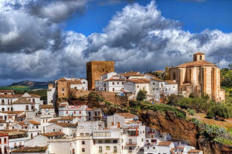 Setenil de las Bodegas, le village espagnol littéralement logé sous un rocher