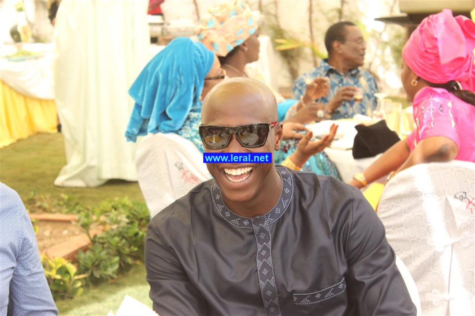 Khalilou Fadiga tout content chez Coumba Gawlo
