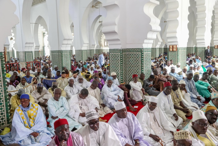 Photos/ Prière de l'Aïd El-Fitr: Le Chef de l'État Bassirou Diomaye Diakhar Faye invite tout le peuple sénégalais à préserver cette stabilité enviée par le monde entier Photos/ Prière de l'Aïd El-Fitr: Le Chef de l'État Bassirou Diomaye Diakhar Faye invite tout le peuple sénégalais à préserver cette stabilité enviée par le monde entier