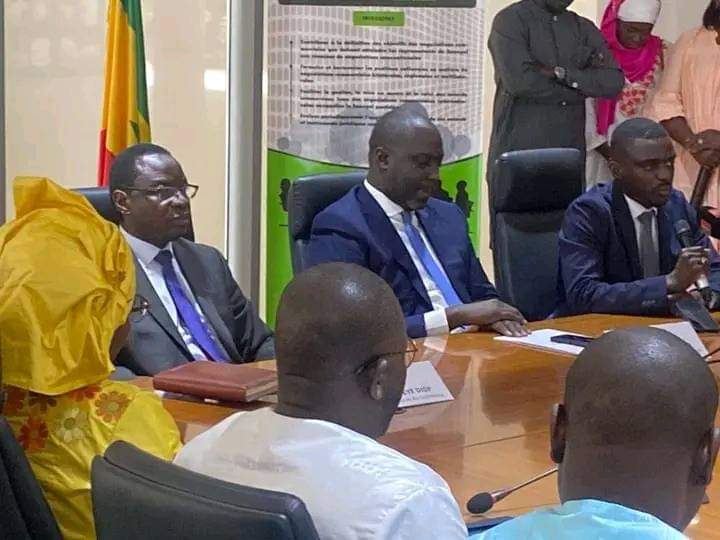 Ministère du Commerce: Passation de service entre le Ministre sortant Abdou Karim Fofana et Serigne Guèye Diop (Vidéos)