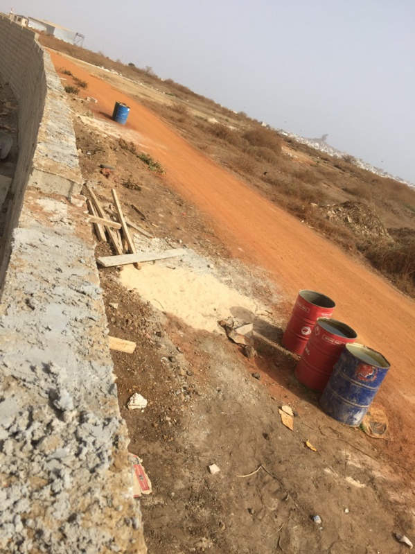 Exclusif ! Syndrome Tobago à l'autre côté de l'aéroport, vers Ngor-Virage : Le mur a été déplacé par les agents des Ads