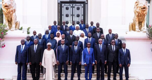 Nouvelles directions ministérielles pour une gouvernance efficace Nouvelles directions ministérielles pour une gouvernance efficace