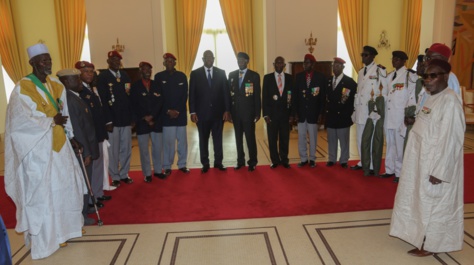Levée des couleurs :  Macky Sall érige les anciens combattants en modèle pour tous