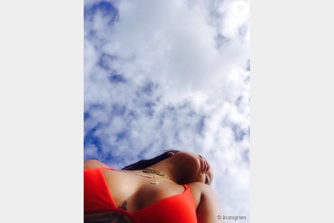 Rihanna presque topless : Ses photos Instagram les plus hot !