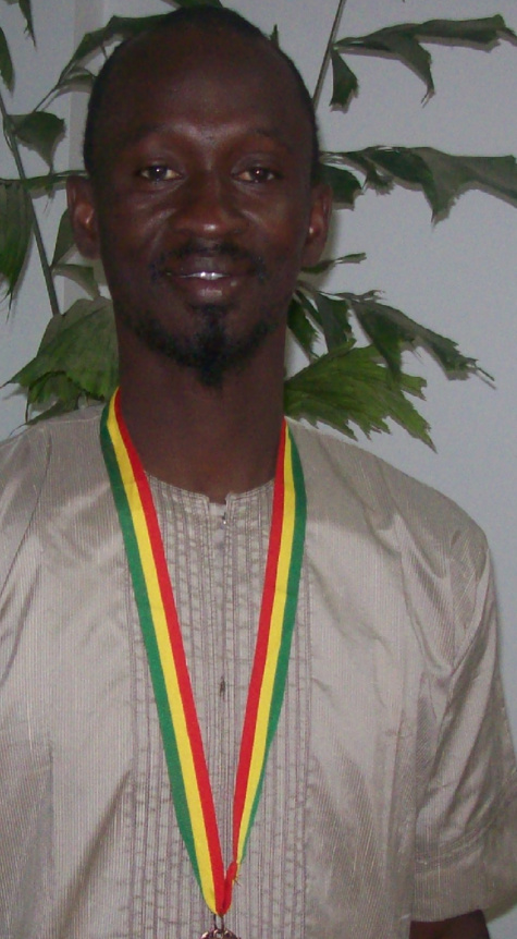 Titre d'ambassadeur de la "Non-violence" attribué à Boy Niang : Niang "non-violence", outré, interpelle le Cng