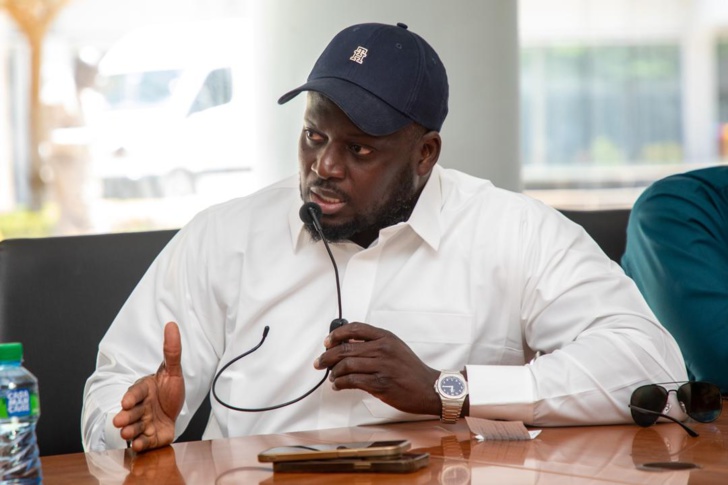 Photos: Rencontre de Dr. Serigne Guèye Diop, Ministre de l'Industrie et du Commerce avec les opérateurs économiques et commerçants, prêts à accompagner les nouvelles autorités Photos: Rencontre de Dr. Serigne Guèye Diop, Ministre de l'Industrie et du Commerce avec les opérateurs économiques et commerçants, prêts à accompagner les nouvelles autorités