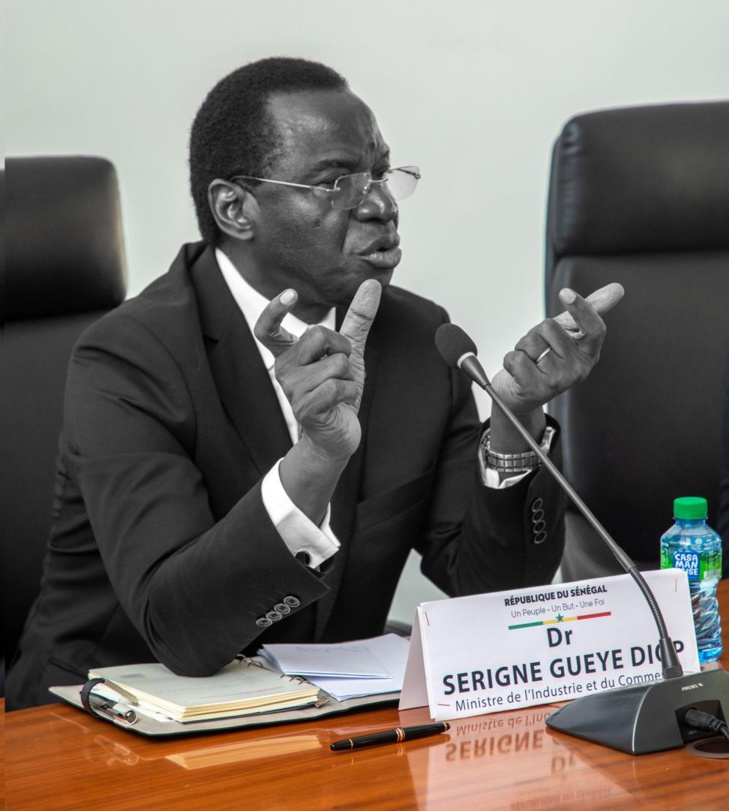 Photos: Rencontre de Dr. Serigne Guèye Diop, Ministre de l'Industrie et du Commerce avec les opérateurs économiques et commerçants, prêts à accompagner les nouvelles autorités Photos: Rencontre de Dr. Serigne Guèye Diop, Ministre de l'Industrie et du Commerce avec les opérateurs économiques et commerçants, prêts à accompagner les nouvelles autorités