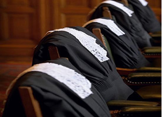 C’est lui le nouveau Bâtonnier de l’Ordre des avocats : avant ça, il a torturé ses concurrents dans les urnes