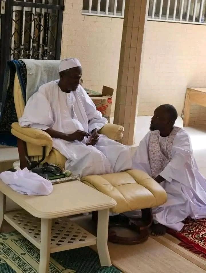 Le Premier ministre Ousmane chez Serigne Cheikh Saliou Mbacké ibn Saliou Mbacké (Photos)