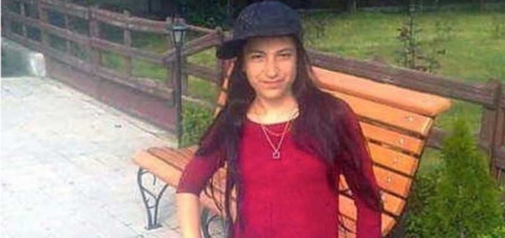 Andreea, 14 ans, est décédée après avoir attendu plusieurs heures sous le soleil pour se connecter sur Facebook