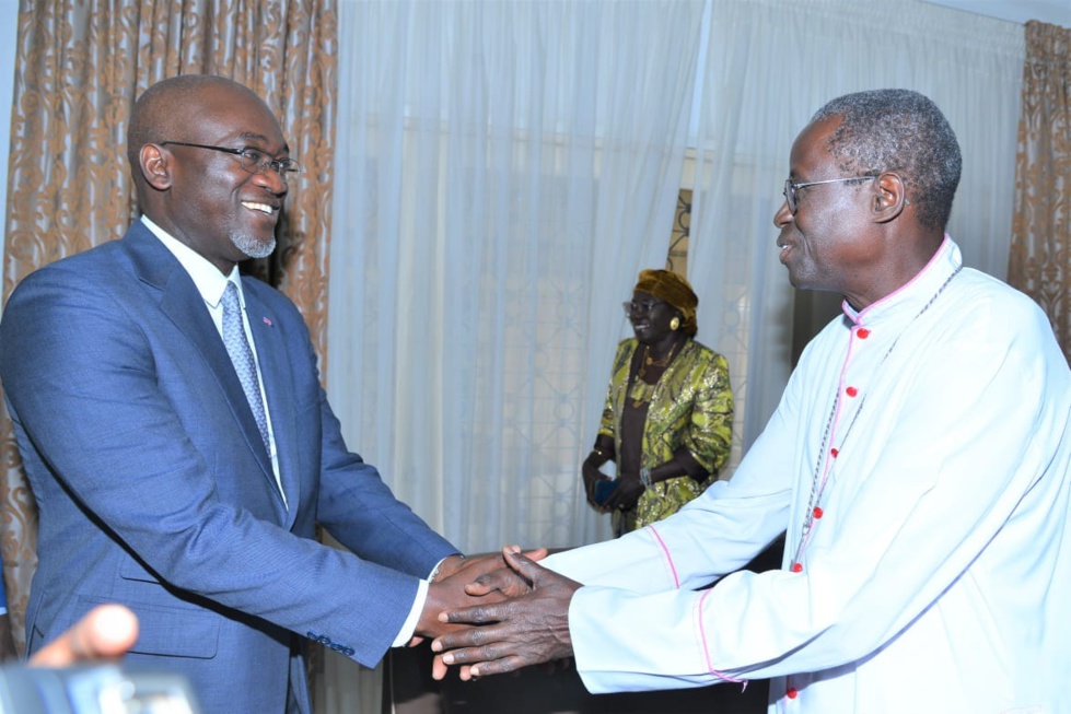 136e Édition du Pèlerinage de Popenguine : La visite du Directeur général de la Sénélec M. Papa Mademba Bitèye en images