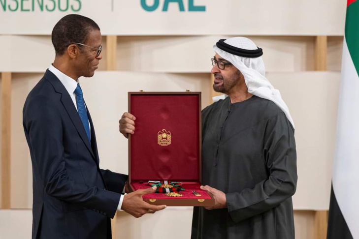 Ordre de Première classe de Zayed II: Alioune Ndoye, ancien Ministre de l'Environnement, décoré à Abou Dhabi Ordre de Première classe de Zayed II: Alioune Ndoye, ancien Ministre de l'Environnement, décoré à Abou Dhabi