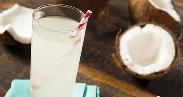 Ce qui arrive à votre corps lorsque vous buvez de l’eau de coco pendant 7 jours