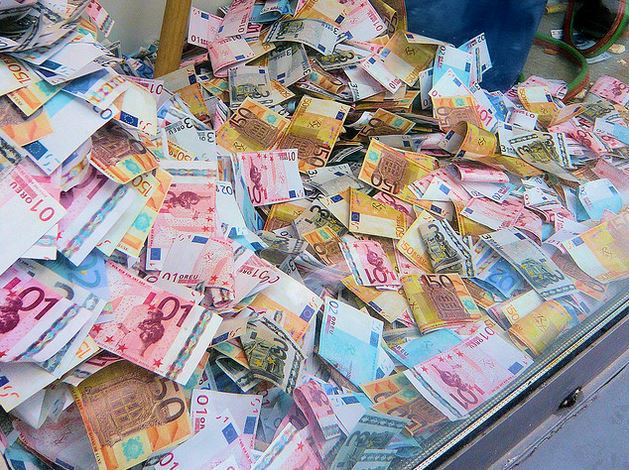 Ce patron a décidé de remercier ses employés suite à la réussite de son entreprise ! On rêverait tous d'avoir des remerciements pareils...