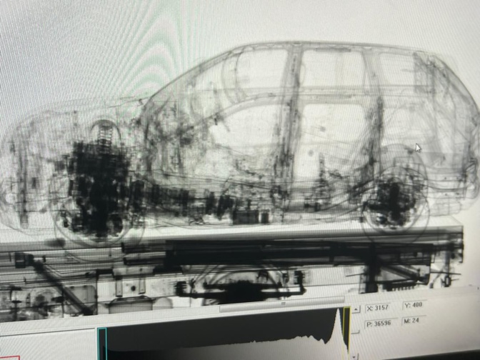 Kalifourou: La nouvelle Brigade commerciale des Douanes a saisi 108,7 kg de cocaïne d’une contre valeur de près de 9 milliards de FCfa Kalifourou: La nouvelle Brigade commerciale des Douanes a saisi 108,7 kg de cocaïne d’une contre valeur de près de 9 milliards de FCfa