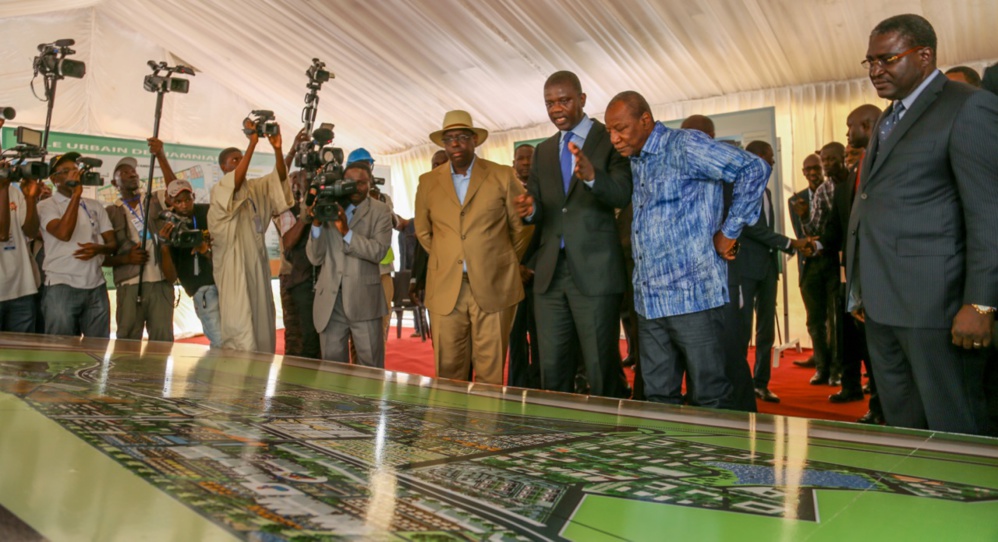 Visite du Pôle Urbain de Diamniadio: Alpha Condé séduit par la "vision futuriste" de Macky Sall
