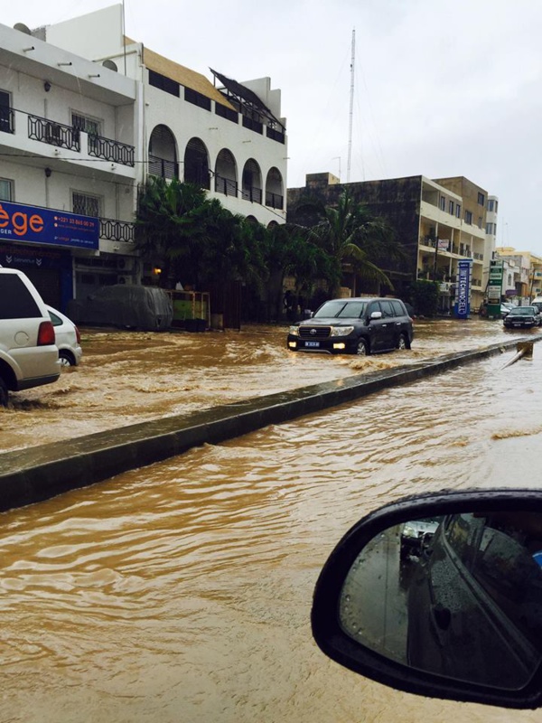 Pluies à Dakar: plusieurs habitations inondées 