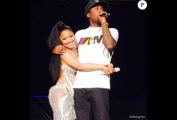 Nicki Minaj enceinte de Meek Mill ? Leur instant "bébé" en plein concert !