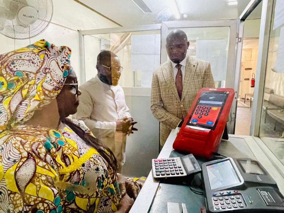 Toussaint Manga : Le DG de la LONASE en visite à MSAT, aux agences de Plateau, Medina et Grand Dakar…
