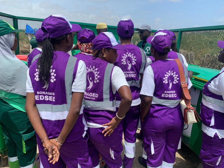 Photos / Lutte contre l'Insalubrité : Le DG de la SONAGED investit le terrain Photos / Lutte contre l'Insalubrité : Le DG de la SONAGED investit le terrain