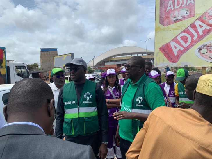 Photos / Lutte contre l'Insalubrité : Le DG de la SONAGED investit le terrain Photos / Lutte contre l'Insalubrité : Le DG de la SONAGED investit le terrain