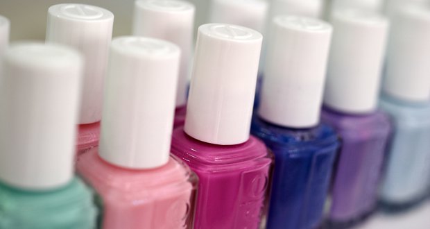 Ce qu’on ne vous dit pas sur les vernis à ongles