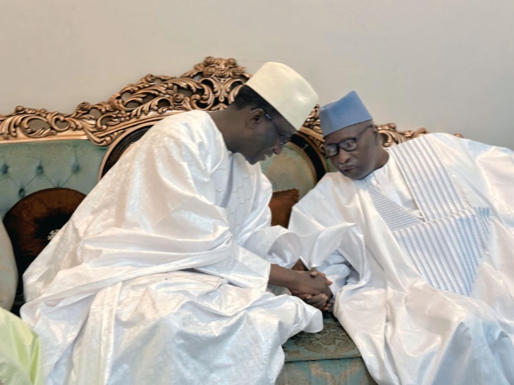 Photos / Ziar à Tivaouane : Amadou Bâ chez le Khalife général des Tidianes, Serigne Babacar Sy Photos / Ziar à Tivaouane : Amadou Bâ chez le Khalife général des Tidianes, Serigne Babacar Sy