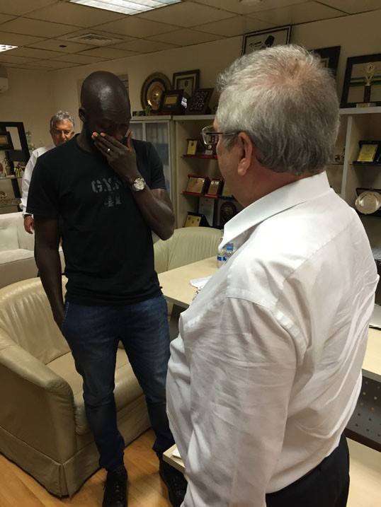 Fenerbahçe : Les larmes de Moussa Sow pour ses adieux