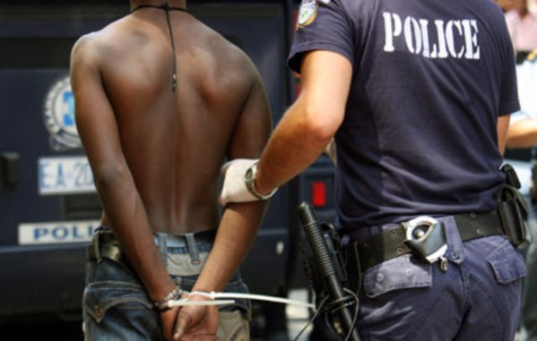 Abdourahmane Ndiaye, un gigolo sénégalais vivant en Espagne, arrêté à Dakar pour vol et escroquerie