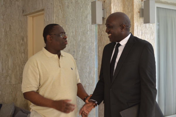 (exclusif) Le Président Macky Sall a rencontré des Dg et cadres pour une meilleure satisfaction des citoyens (exclusif) Le Président Macky Sall a rencontré des Dg et cadres pour une meilleure satisfaction des citoyens