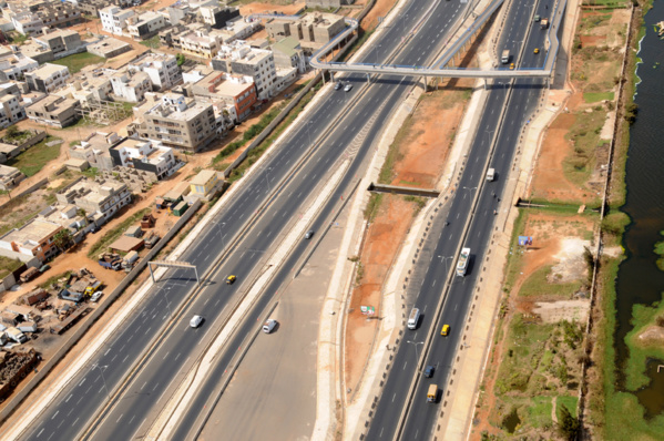 Passerelles à Dakar: feu rouge sur l’indiscipline des piétons